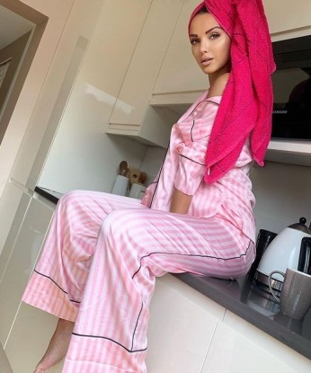 Мои услуги наполнены чувственностью и страстью, оставляя тебя полностью удовлетворенным. Фото в моем профиле подтверждают мою нежность и красоту. Я обеспечу тебе незабываемые моменты, исполняя все твои фантазии. Мы можем провести время в моей уютной квартире или я могу приехать к тебе. Мои клиенты оставили только положительные отзывы о нашей встрече. Уверяю, со мной ты познаешь истинное наслаждение. Буду ждать твоего звонка, чтобы окунуться в мир наслаждения вместе. 💋💕 12645, 23 года